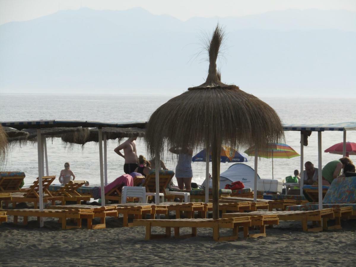 Malaga Paradise Beach Torre de Benagalbon Exteriör bild